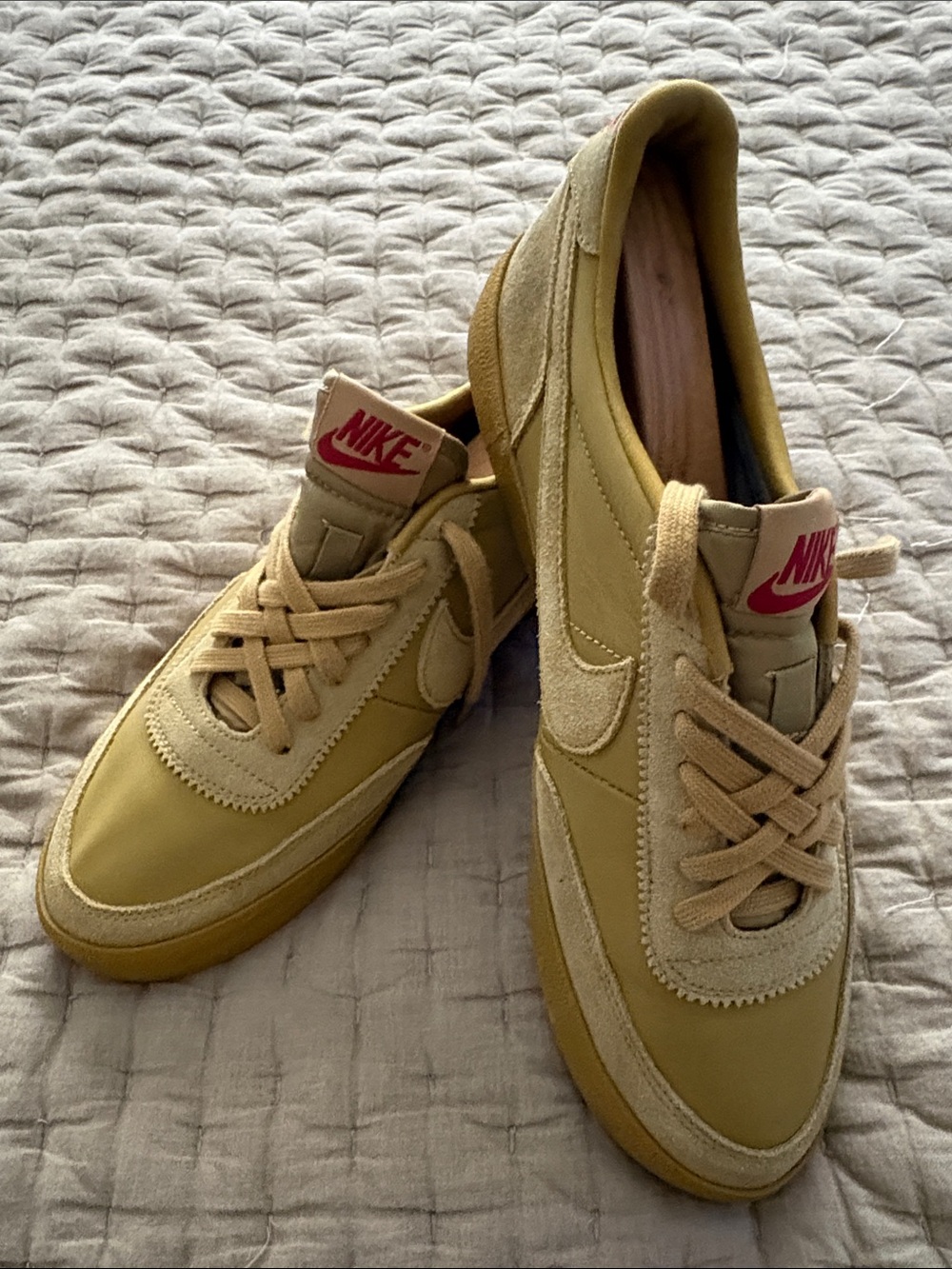 Nike 🔥🔥 Kill Shot Low-Top Sneakers Gold with Red Logo and Red Soles